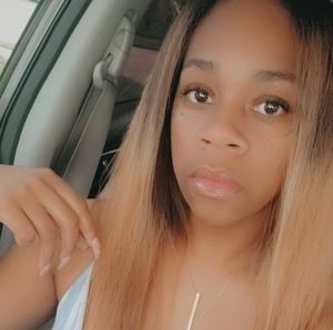 Meet your Posher, Brittney
